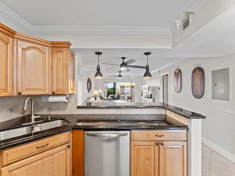 2871 N Ocean Blvd #M538 — Photo 14
