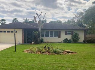 7650 Overlook Dr, Lake Worth, FL 33467