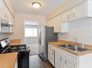 2067 103rd Ave NW #1, Minneapolis, MN 55433