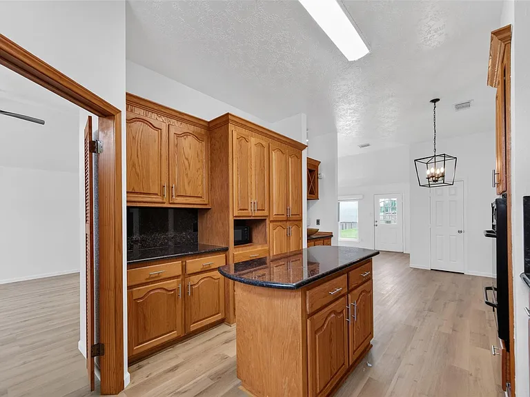 7403 Oak Walk Dr — Photo 18