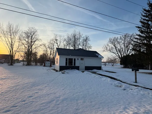 215 N Knoxville Ave, Saint Marys, OH 45885