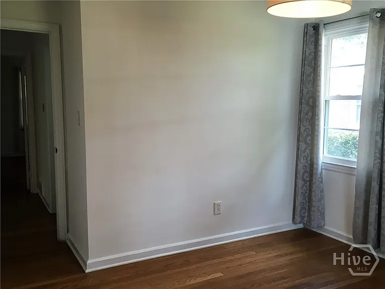 130 Andover Dr — Photo 12