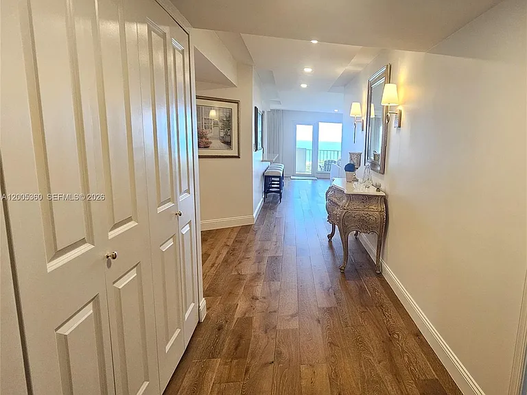 4001 N Ocean Blvd #702 — Photo 33