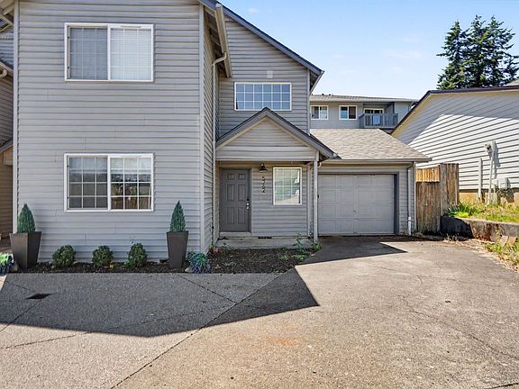 3rd image of 5260-5262 Springcrest Dr S