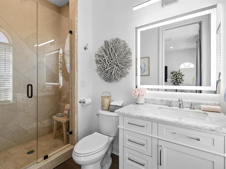 166 SE Bella Strano Port St — Photo 29