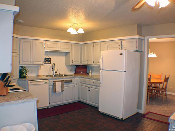 5th image of 2206 Mayfair Dr