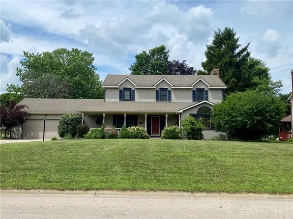 1655 Laurel Creek Dr, Troy, OH 45373
