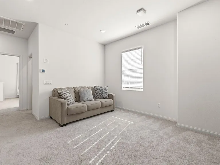22760 Harmony Dr — Photo 22