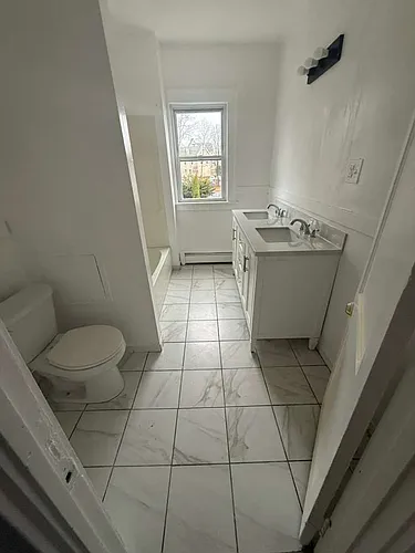 191 Britannia St Photo 1