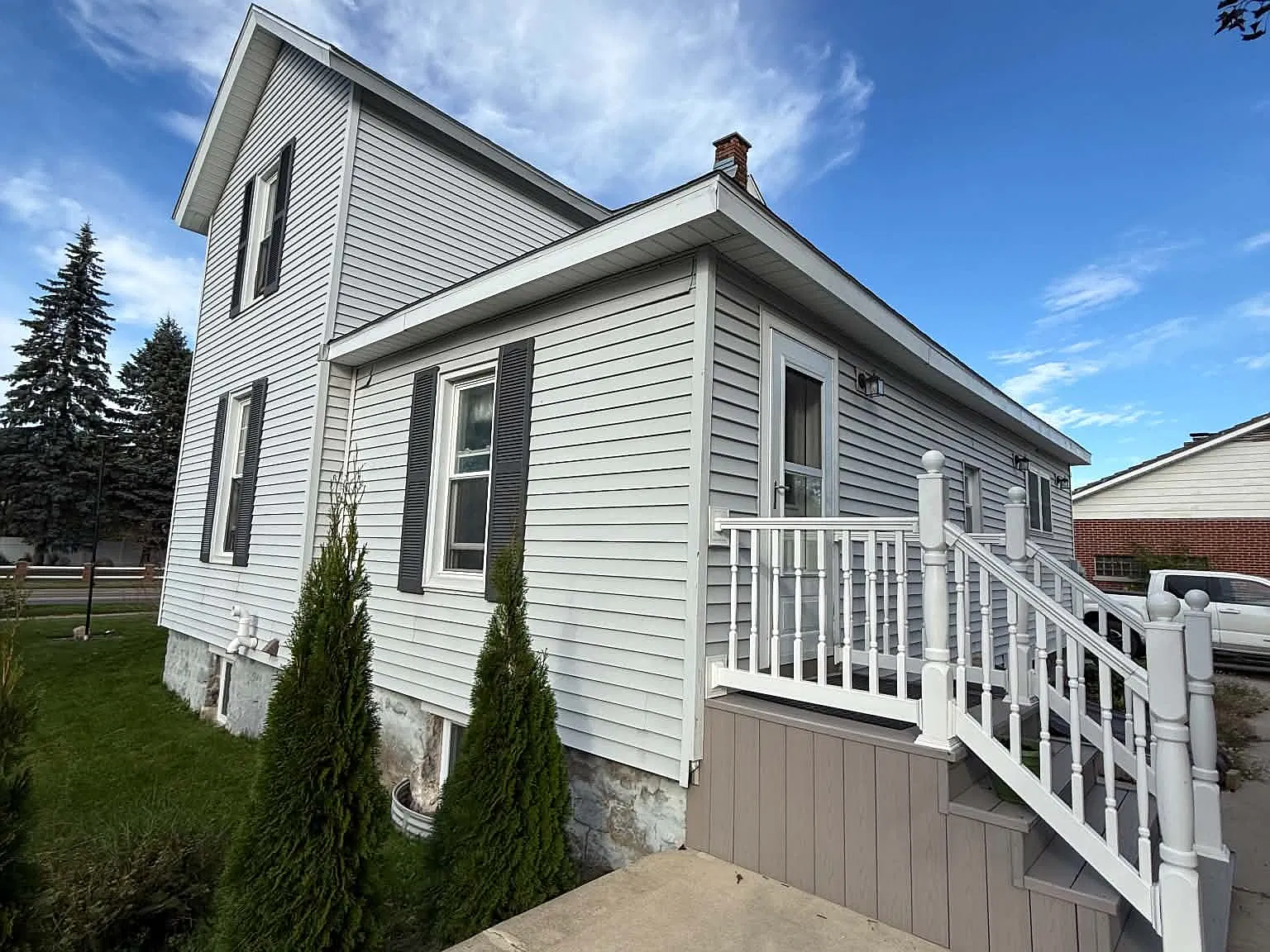 3 bed, 2824 sqft, $1,800 — Photo 2