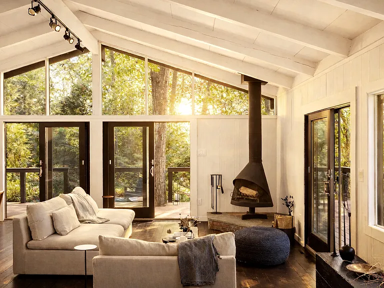 15 Lake View Ct — Photo 8