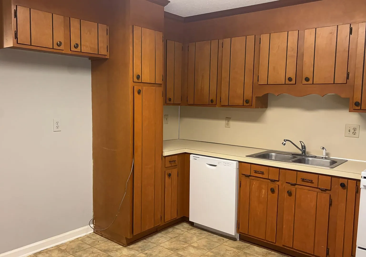 SH061-731 W Marion Street — Photo 4