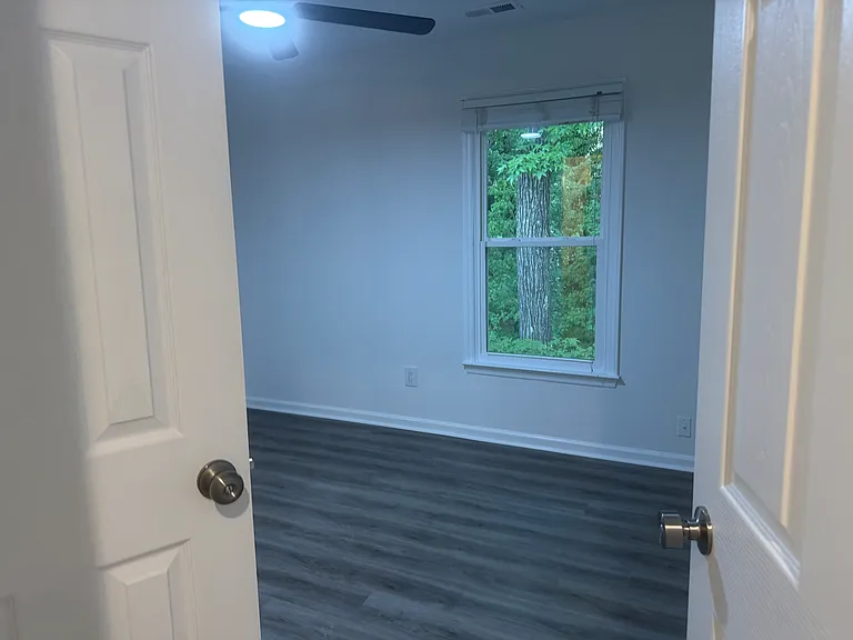 107 Weatherstone Dr #B — Photo 23