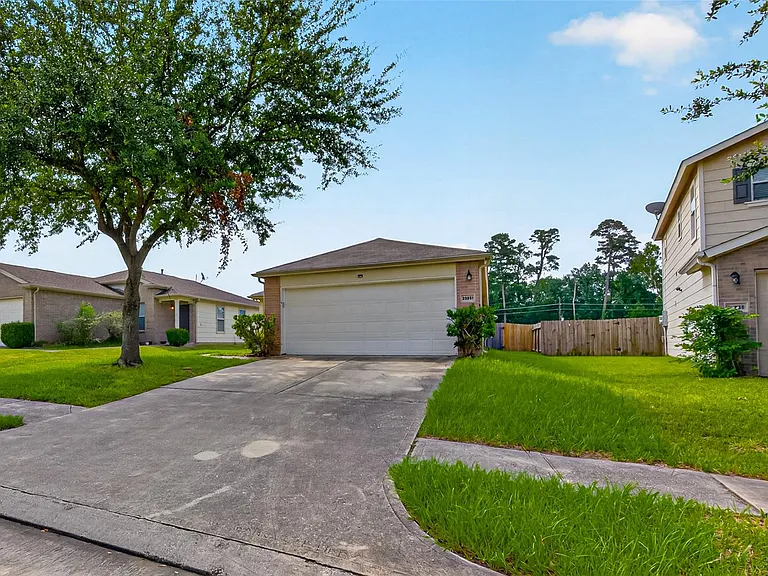 22851 Twisting Pine Dr — Photo 4