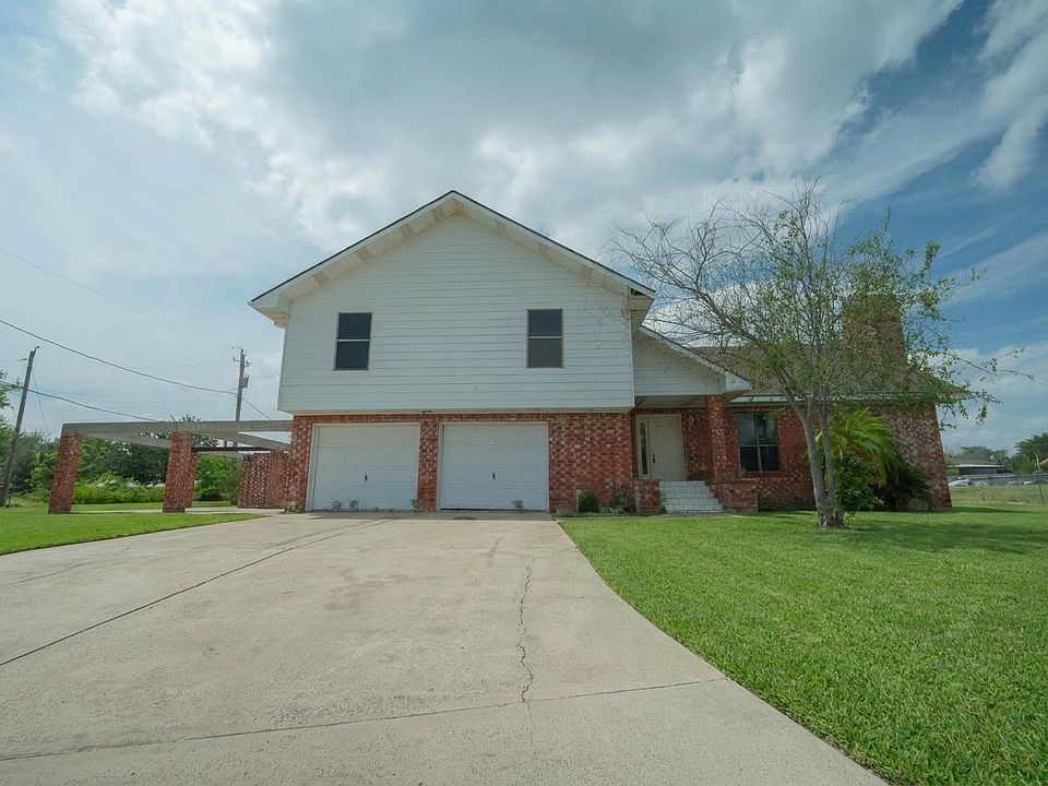 1st image of 205 Vista Hermosa