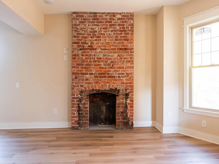 4535 Commonwealth St #101 — Photo 10