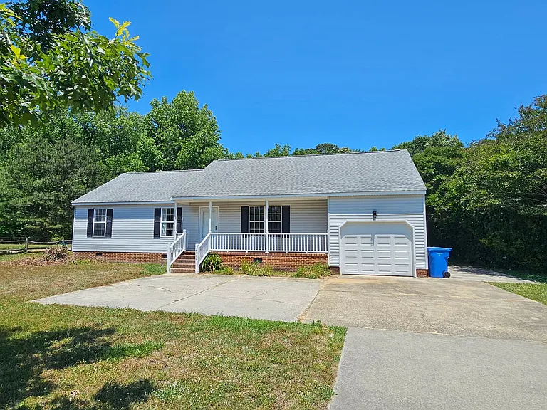2164 Shipyard Rd — Photo 2