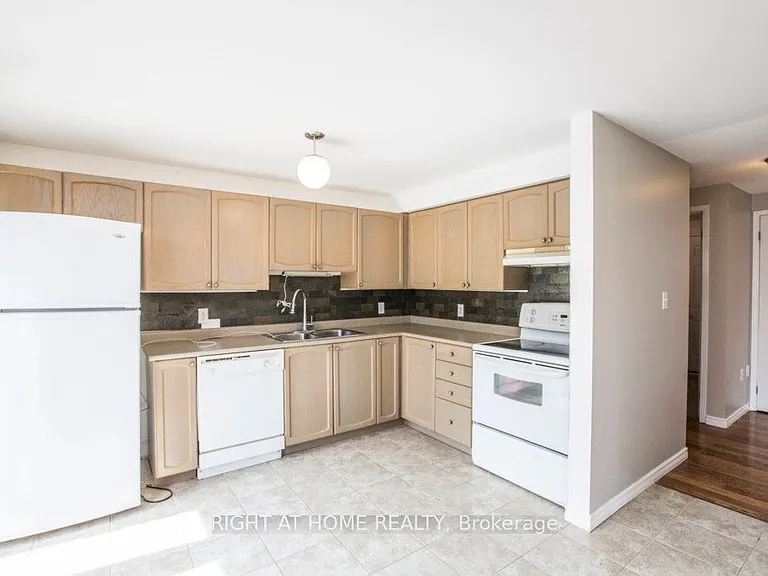 11 Butternut Dr — Photo 13