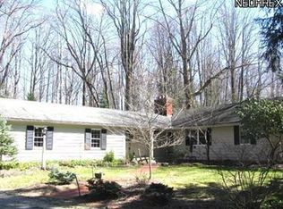 452 Overlook Rd, Gates Mills, OH 44040