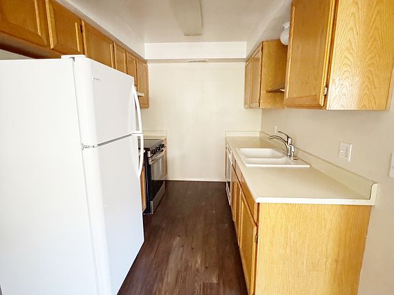4th image of 1000 N Beaver St APT 107
