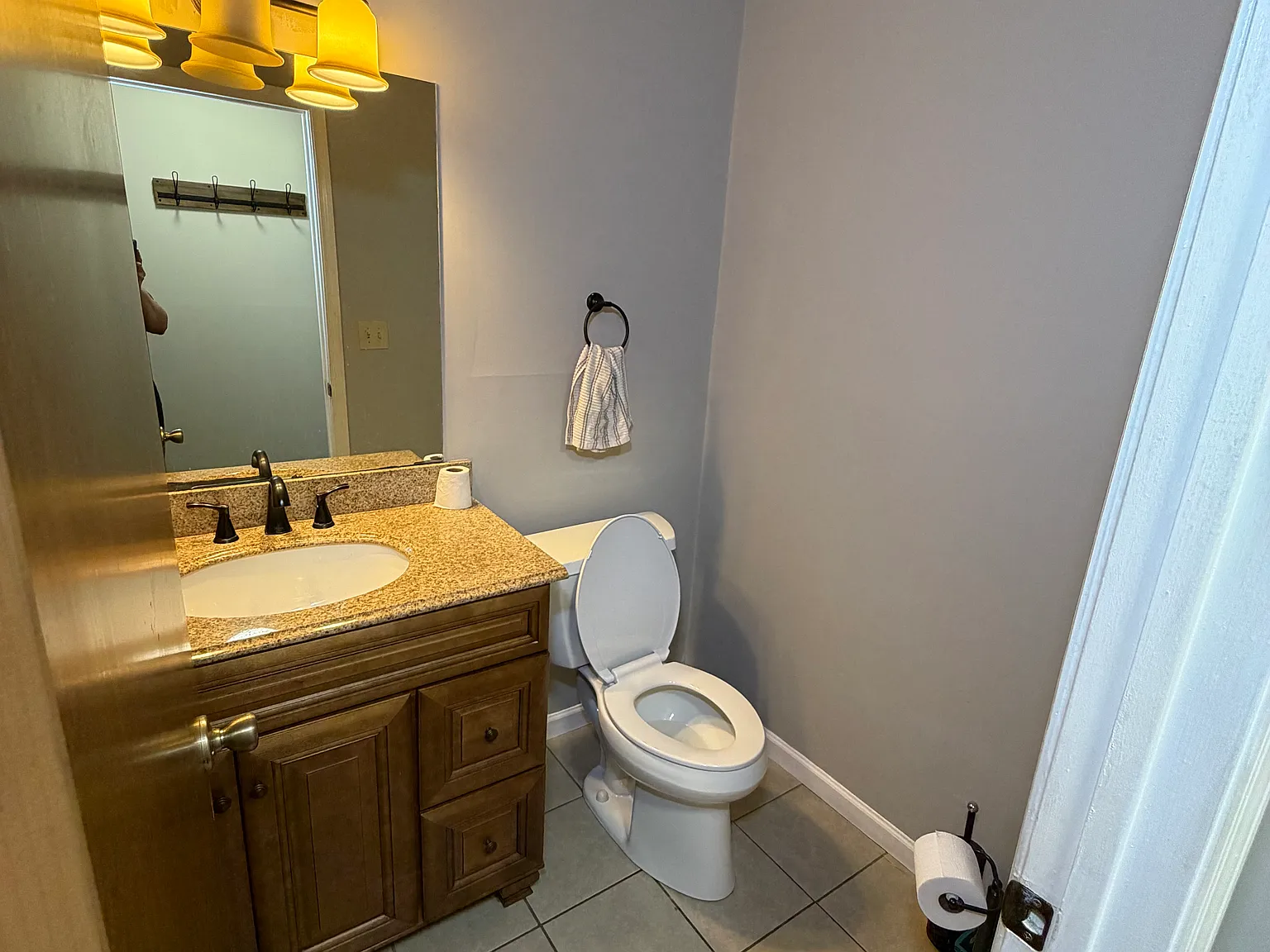 2 bed, 1.5 bath, 1250 sqft, $1,425 — Photo 4