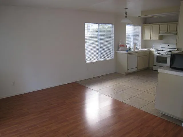 2297 Eastbrook Rd — Photo 32
