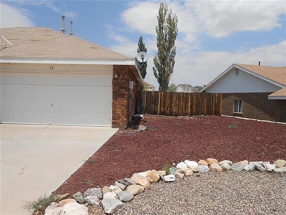4th image of 62 Marigold Blvd