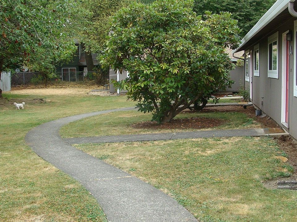 1st image of 14608 NE Coast Pine Ct APT A