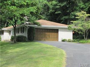 415 Wassergass Rd, Hellertown, PA 18055