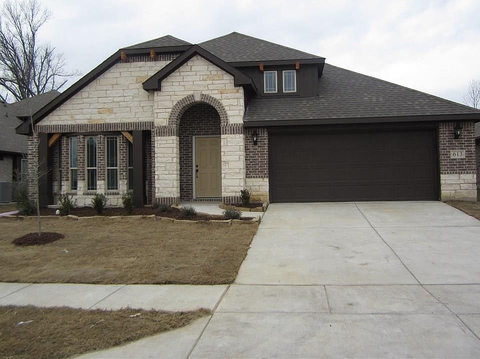1st image of 613 Weston Way