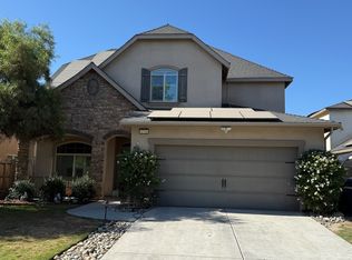 1754 W Humboldt Dr, Hanford, CA
