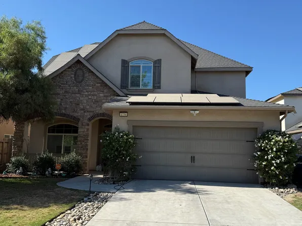 1754 W Humboldt Dr, Hanford, CA 93230