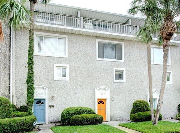 2nd image of 200 Driftwood Dr APT 6