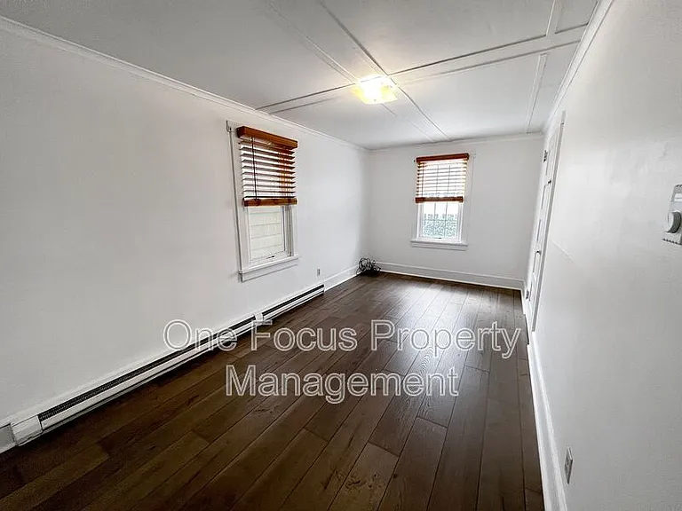 145 Center St — Photo 11