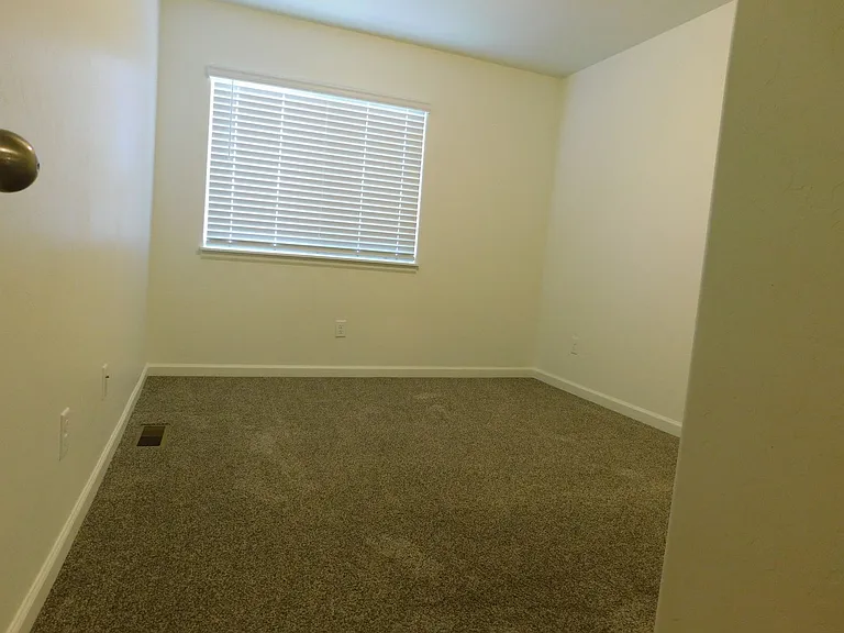 654 Trinity Way #C — Photo 9