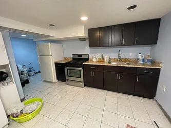 Rented by REALTY QUEST NEW YORK INC