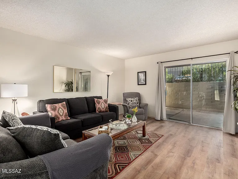 4254 E La Cienega Dr — Photo 5