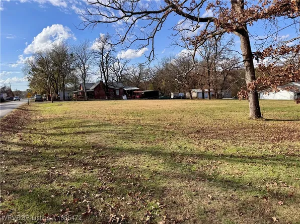 Sherwood Ave, Fort Smith, AR 72916