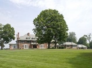 96 Westwood Dr, Bedford Corners, NY 10549