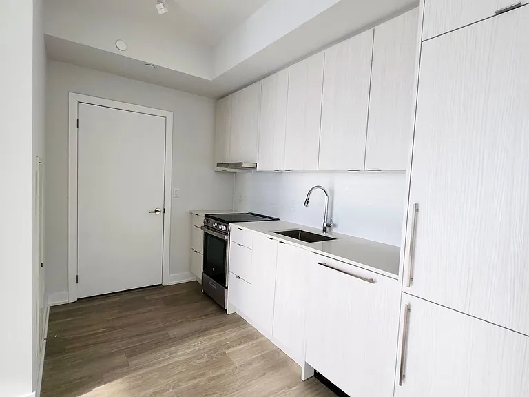 4130 Parkside Village Dr #2711 — Photo 2