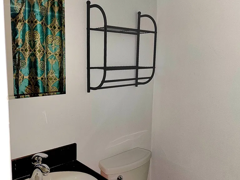 301 Seattle St #10 — Photo 6