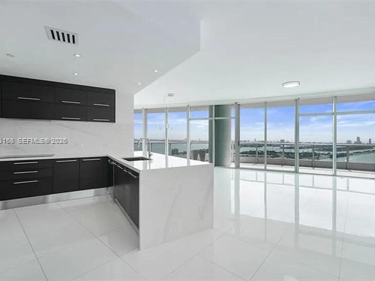 900 Biscayne Blvd #4006 — Photo 16