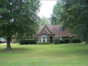 1st image of 8520 Deer Creek Cir