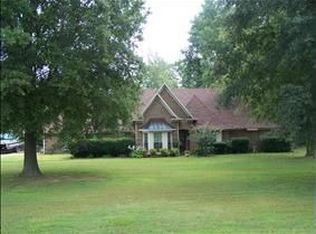 8520 Deer Creek Cir, Olive Branch, MS 38654