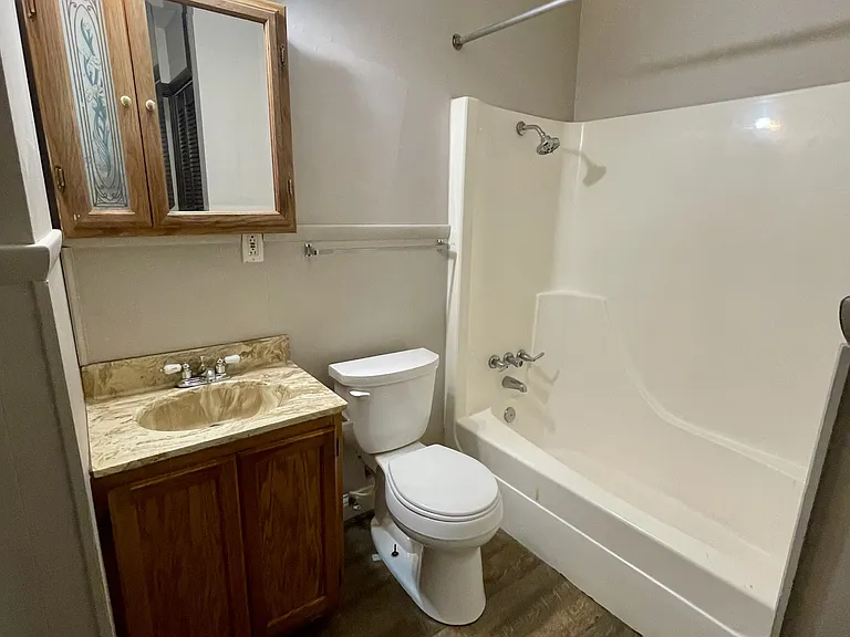 2309 S Norwood Ave #B — Photo 7