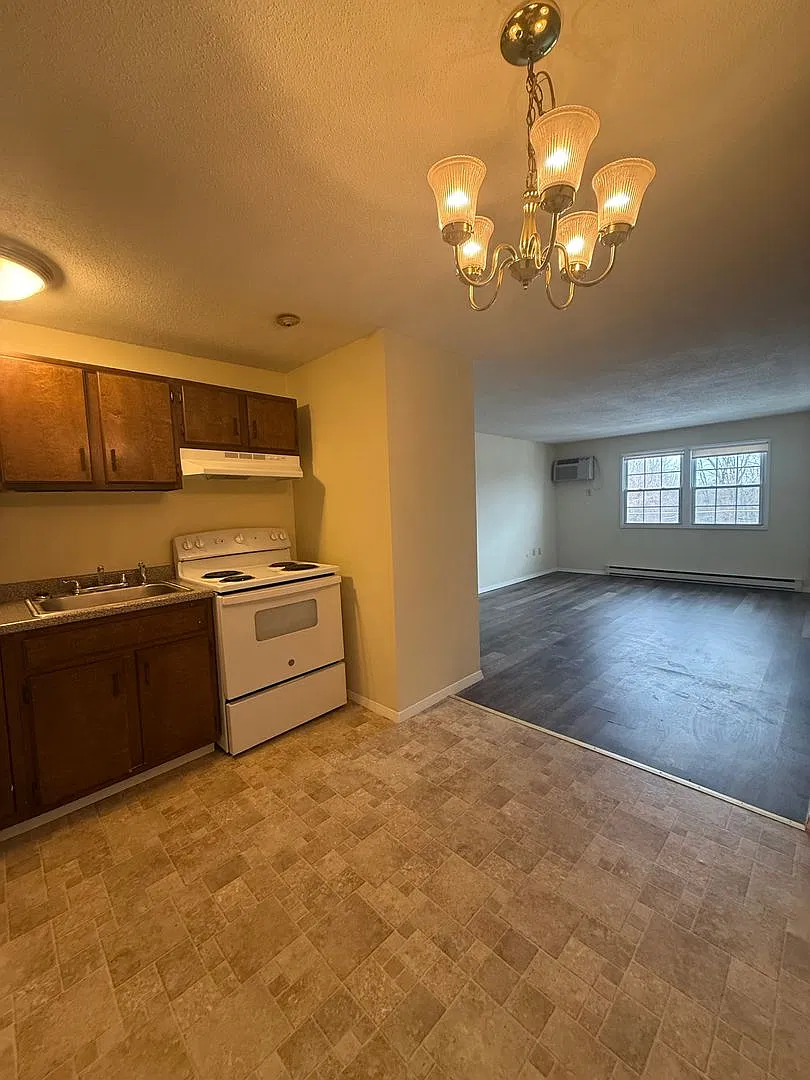 Renovated Gardner 2 Bed — Photo 2