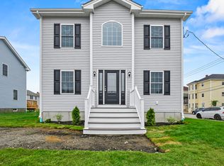 105 Tripp St, Fall River, MA 02724