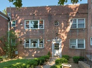 18 Leewood Cir APT 3R, Eastchester, NY 10709