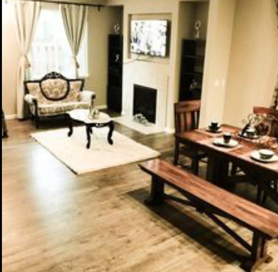 4 bed, 2.5 bath, 2017 sqft, $3,700 — Photo 3