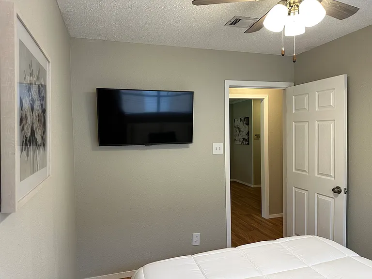 1607 Sagebrush Trl — Photo 38